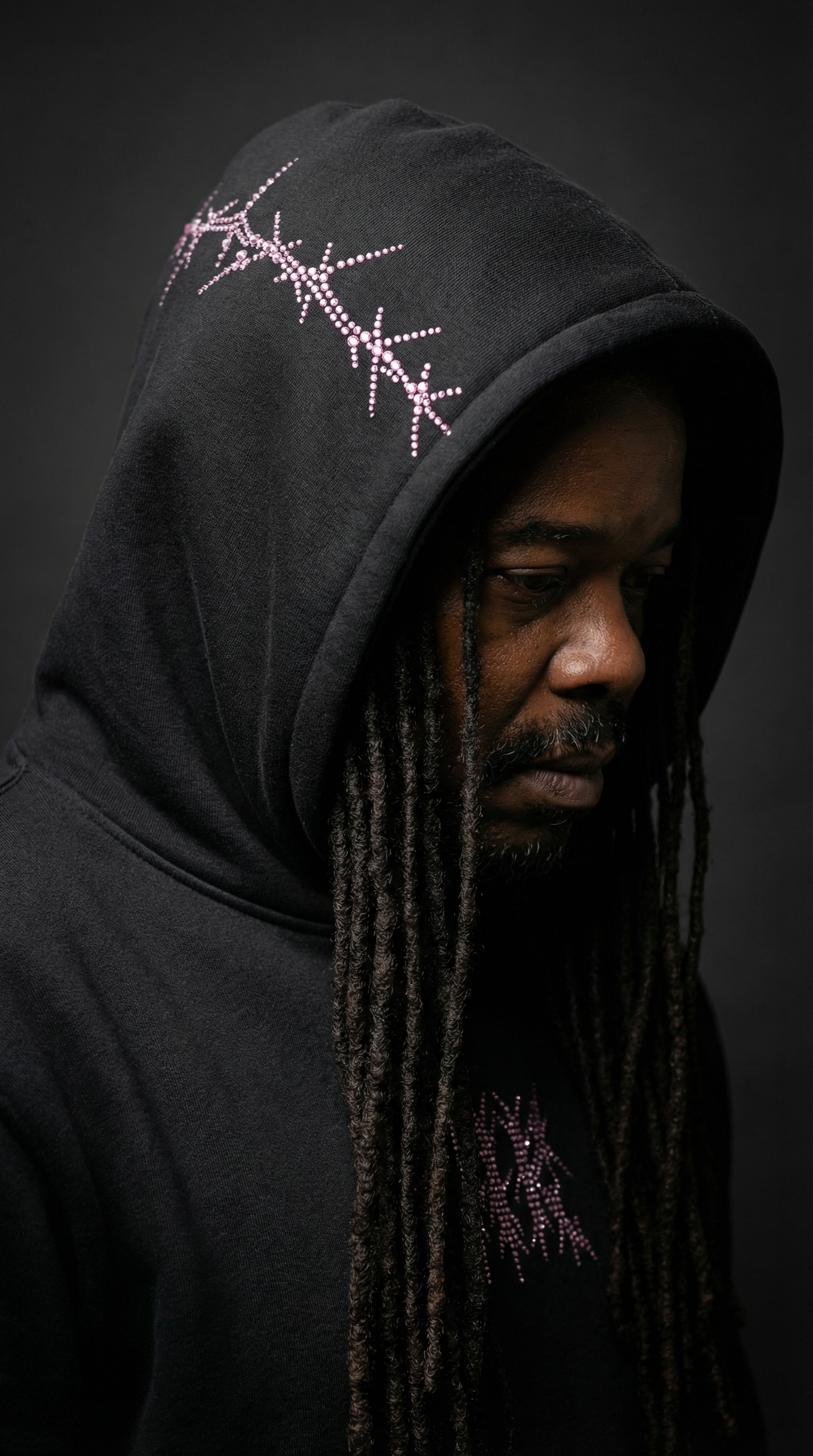 DHK black crown portrait display image