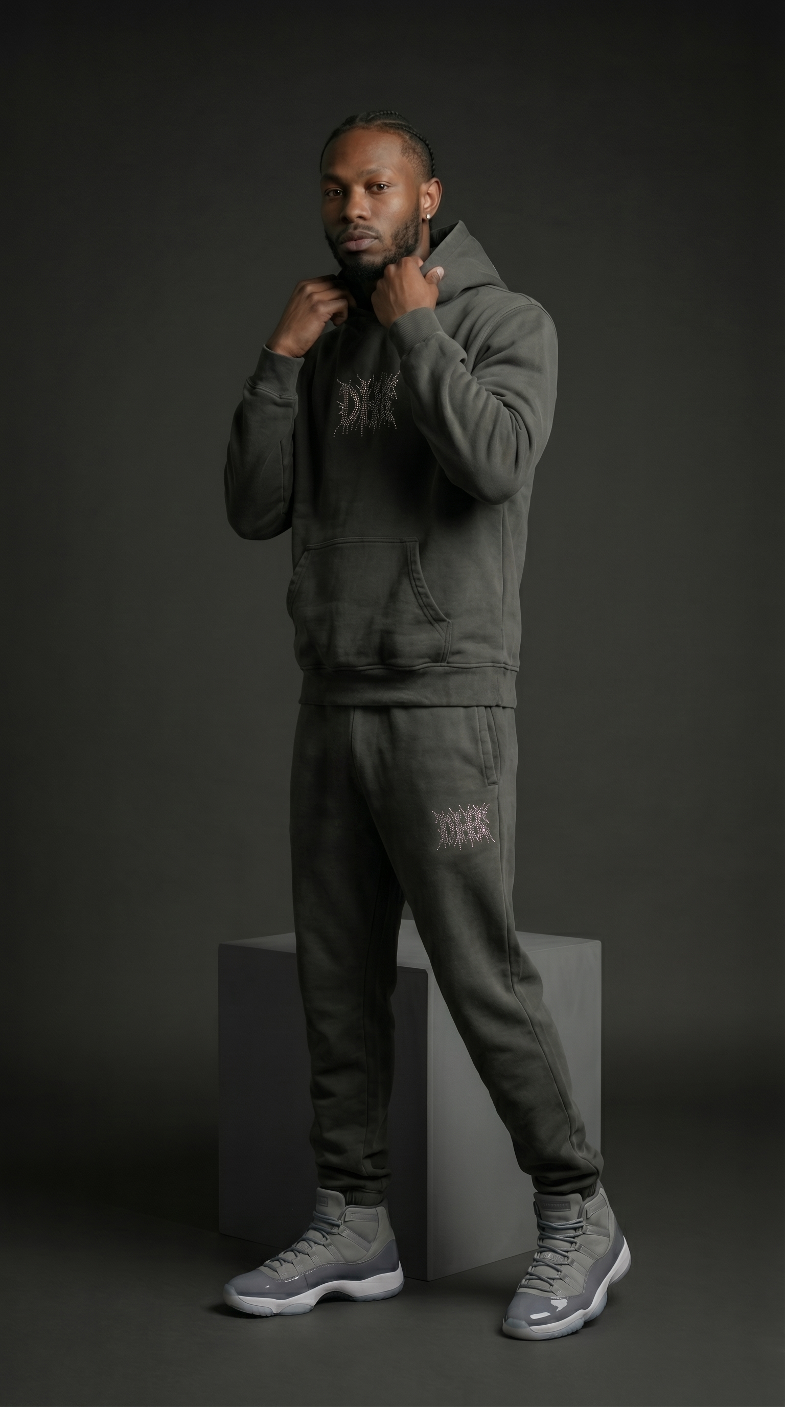 DHK grey alternate display image